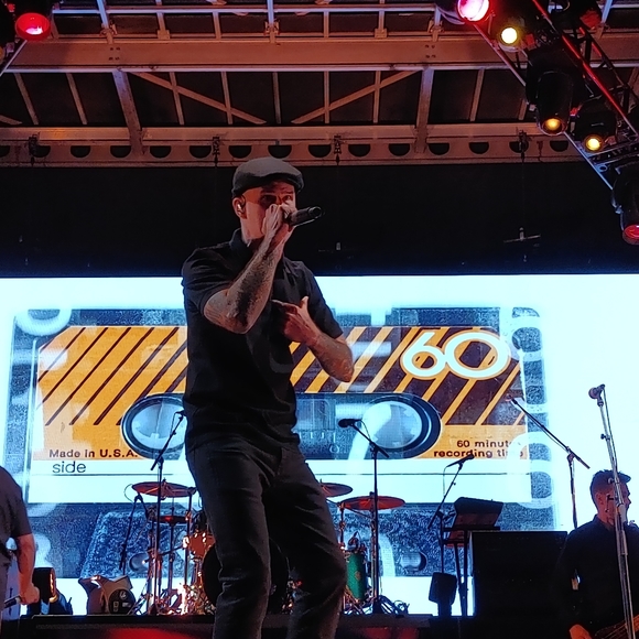 Meet your Posher, David - Picture 14 of 17